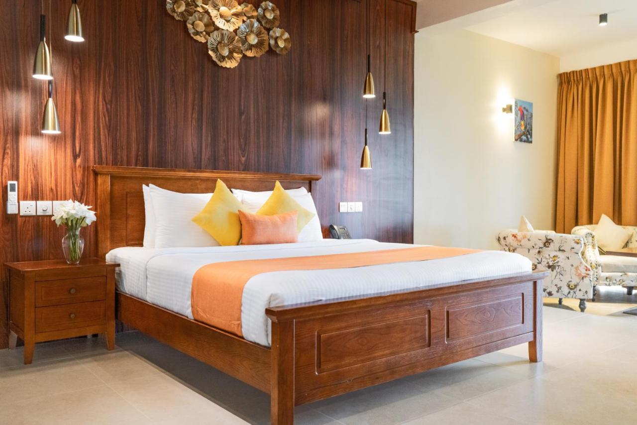Birds Resort ฮัมบานโตตา ภายนอก รูปภาพ