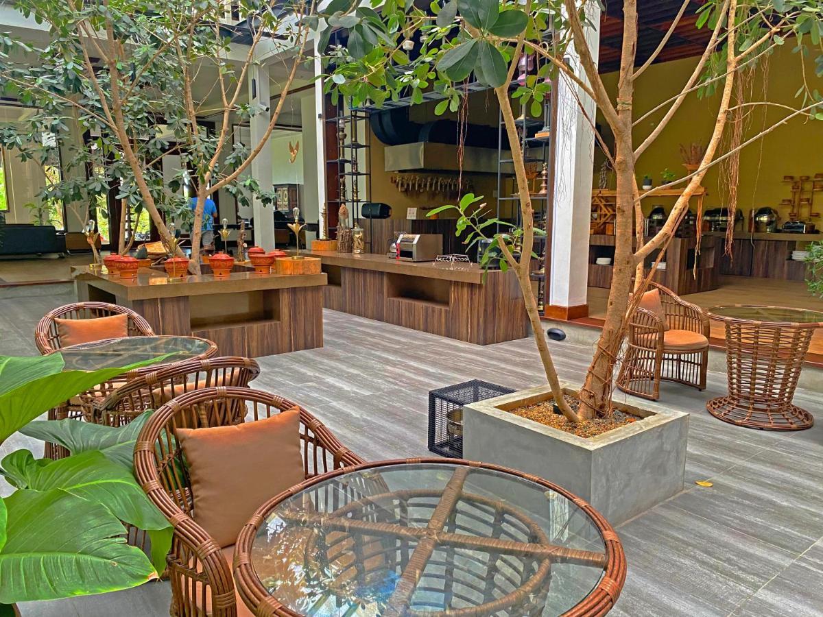 Birds Resort ฮัมบานโตตา ภายนอก รูปภาพ