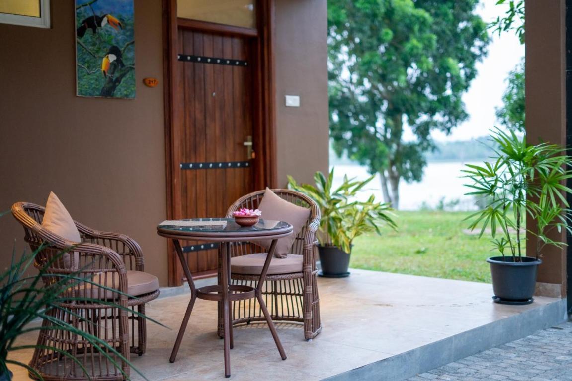 Birds Resort ฮัมบานโตตา ภายนอก รูปภาพ